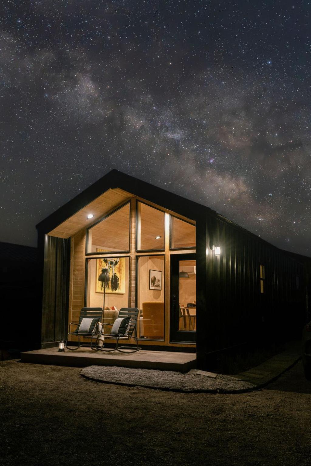 איילנד פארק Yellowstone Peaks Hotel מראה חיצוני תמונה