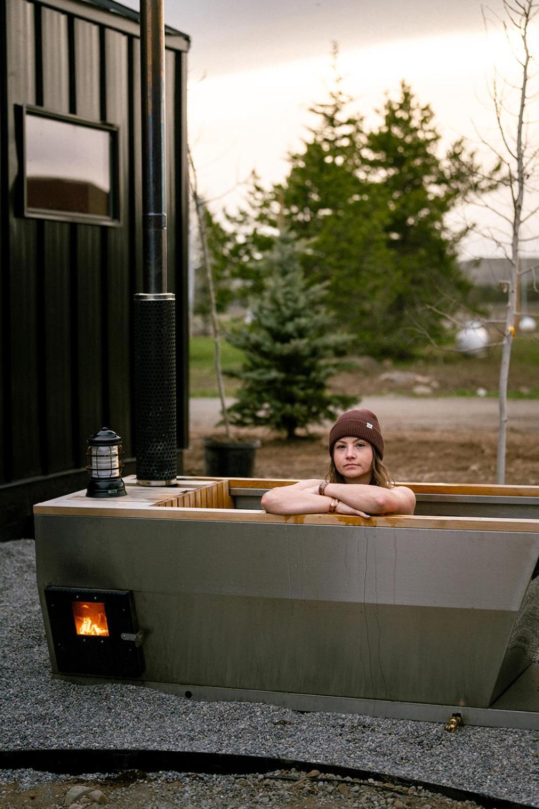 איילנד פארק Yellowstone Peaks Hotel מראה חיצוני תמונה